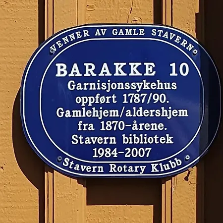 Appartement Blokkhus Historisk I Stavern *